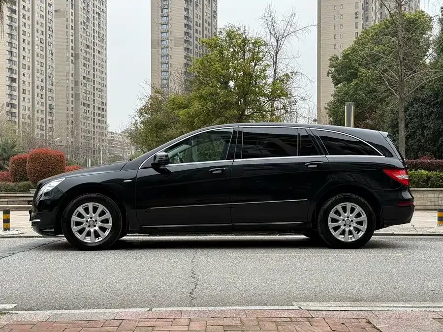 Mercedes Benz R-rated
