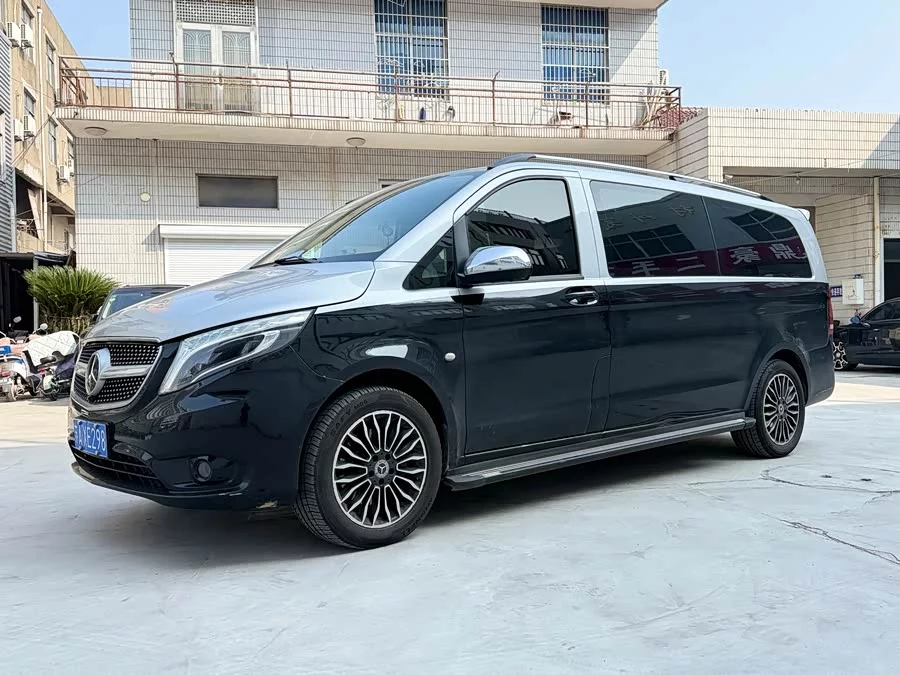Mercedes Benz Vito