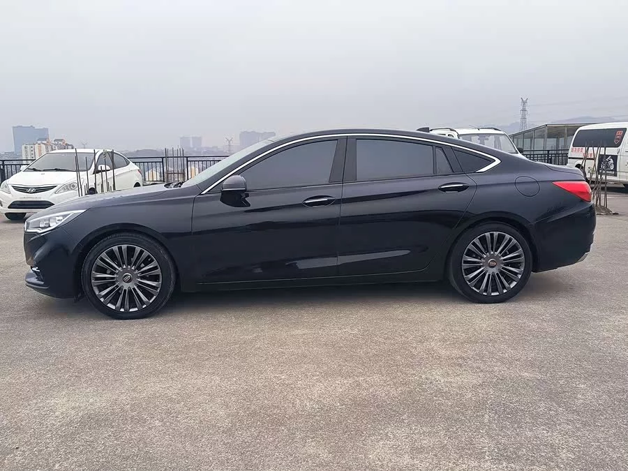 Hongqi H5