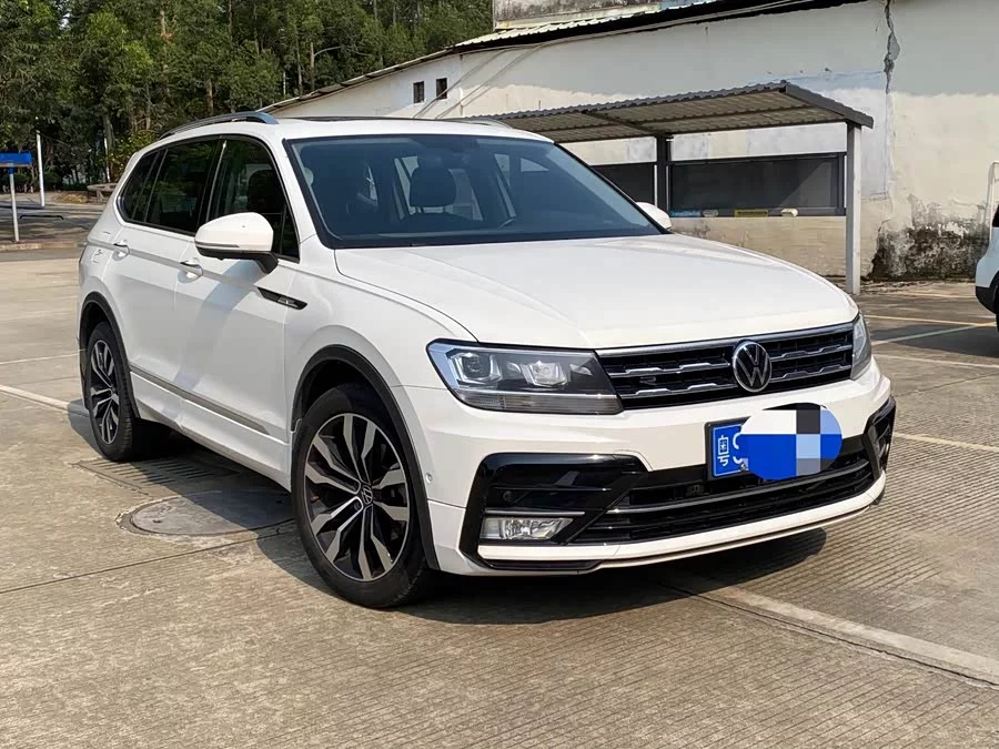 Volkswagen Tiguan L