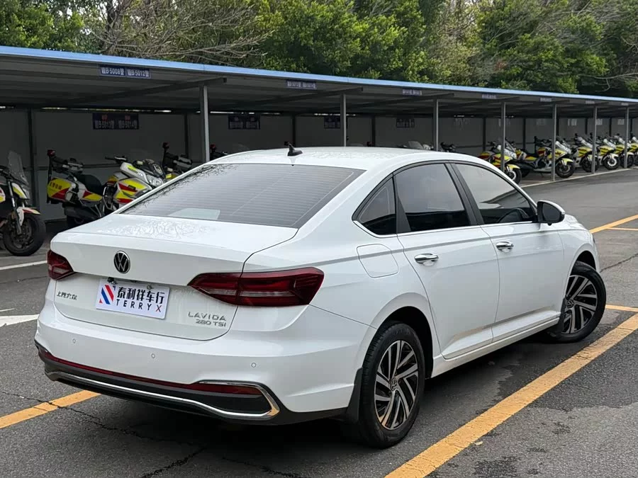 Volkswagen Lavida