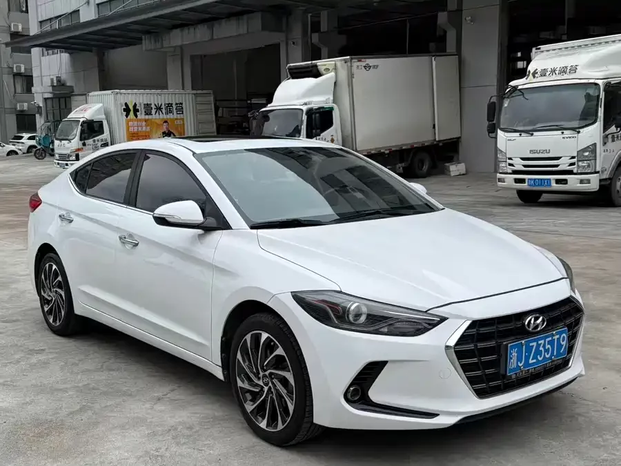 Hyundai elantra