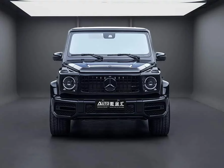 Mercedes Benz G-rated