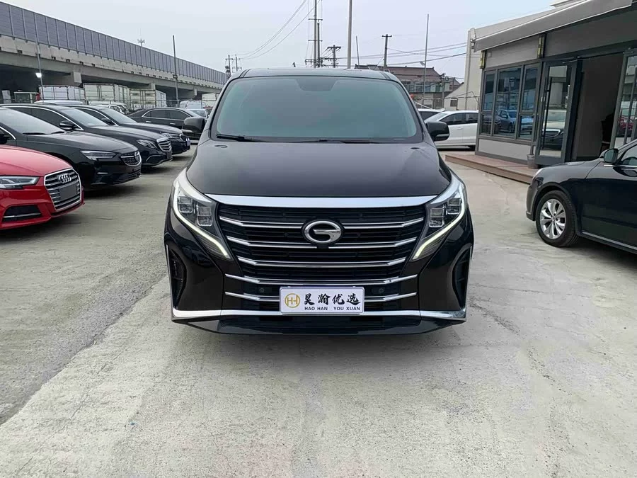 GAC Trumpchi M8