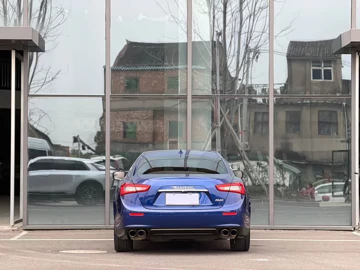 Maserati Ghibli