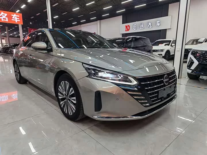 Nissan Teana