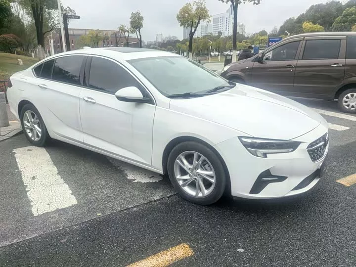 Buick Majesty