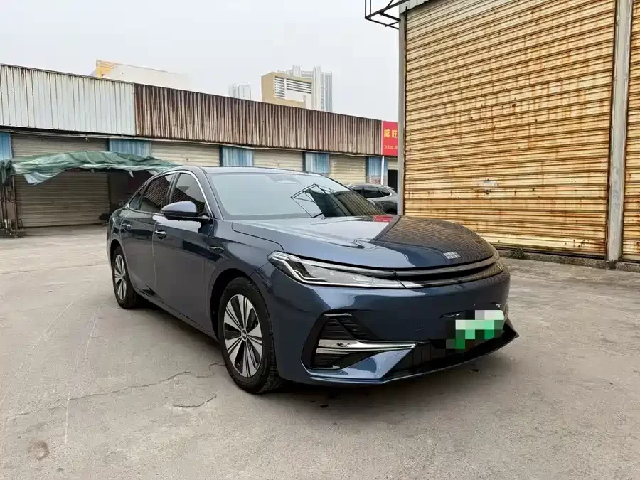Geely Galaxy A7 EM