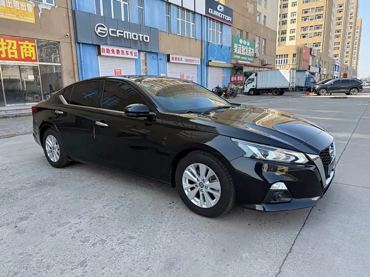 Nissan Teana