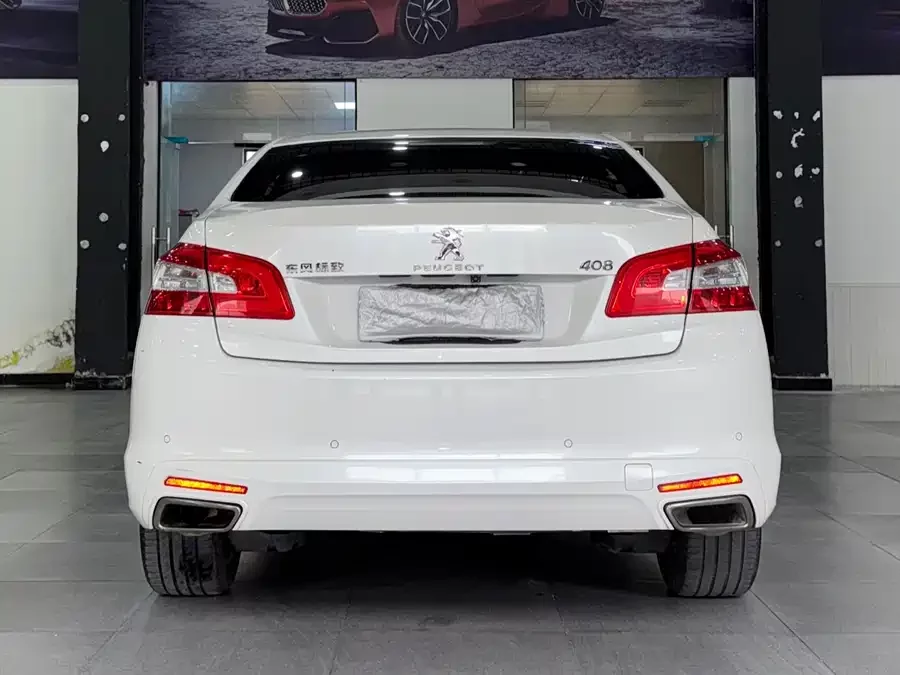 Peugeot 408