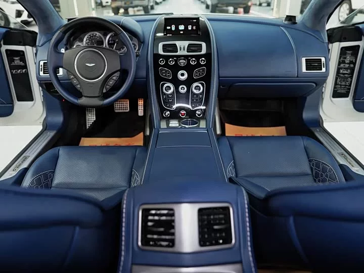 Aston Martin Rapide