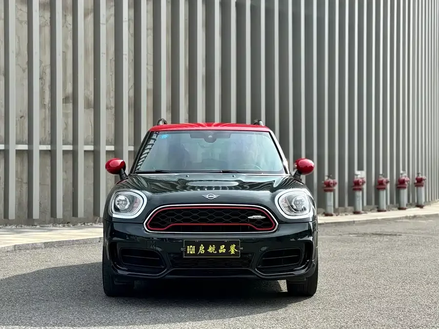 MINI JCW COUNTRYMAN