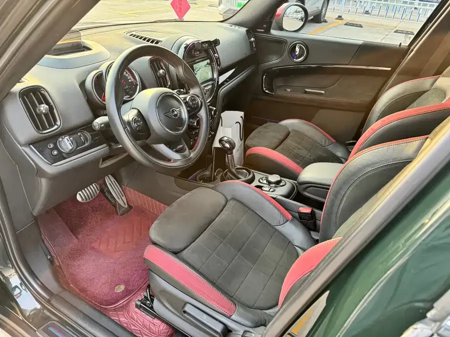 MINI JCW COUNTRYMAN