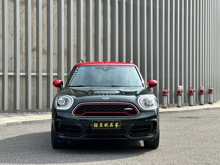 MINI JCW COUNTRYMAN