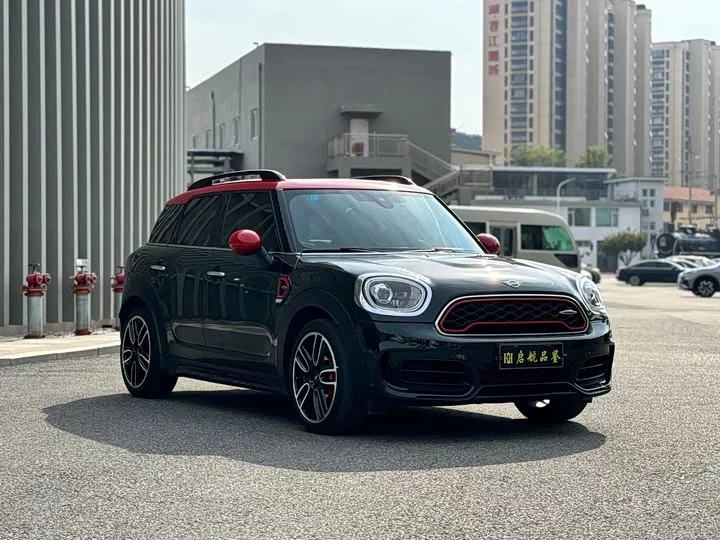 MINI JCW COUNTRYMAN