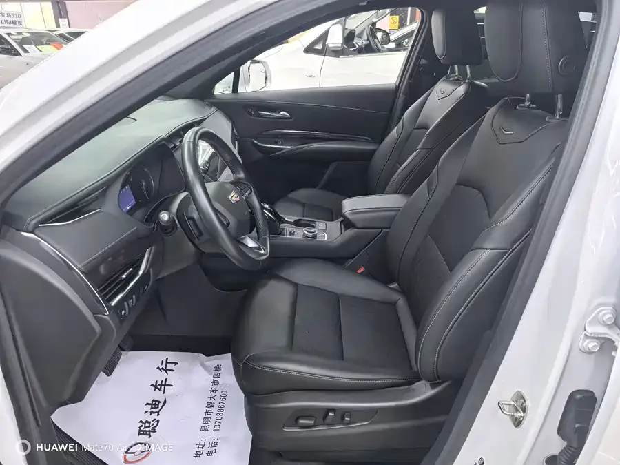 Cadillac XT4