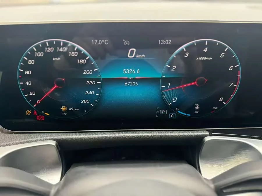 Mercedes Benz GLB