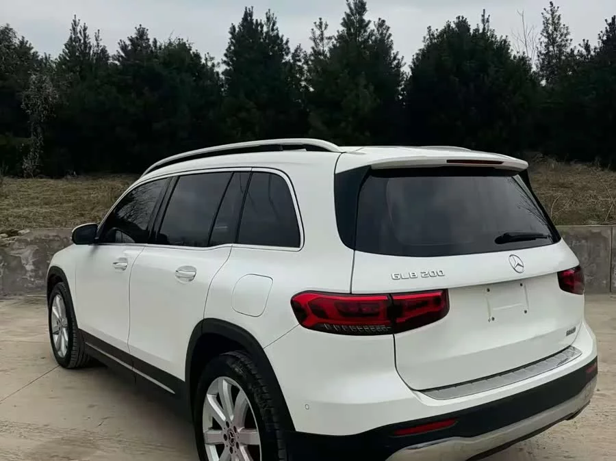 Mercedes Benz GLB