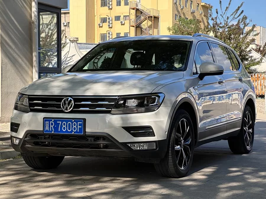 Volkswagen Tiguan L