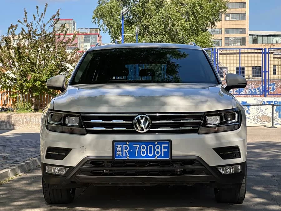 Volkswagen Tiguan L