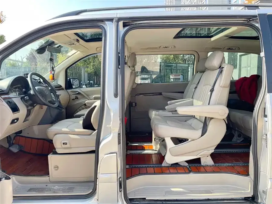 Mercedes Benz Viano