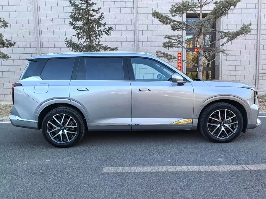 GAC Trumpchi GS8