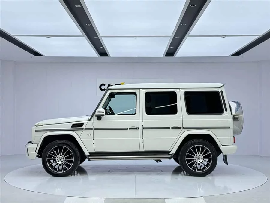 Mercedes Benz G-rated
