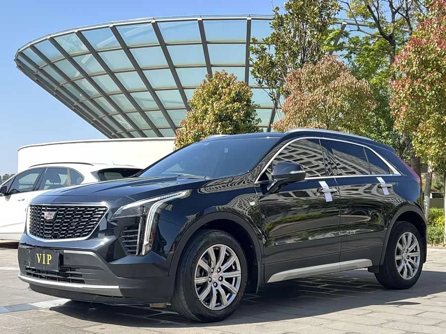 Cadillac XT4