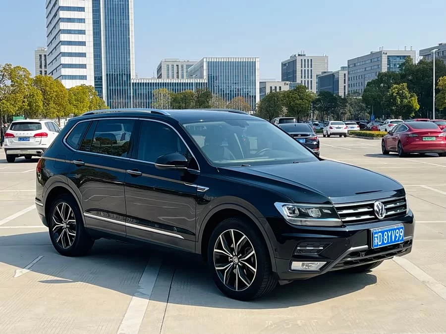 Volkswagen Tiguan L
