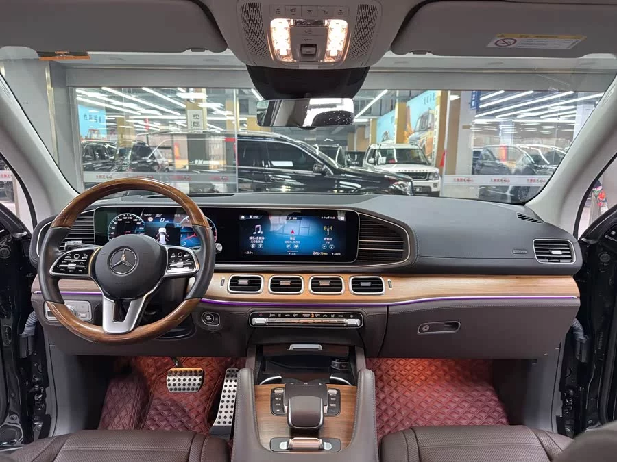 Mercedes Benz GLS