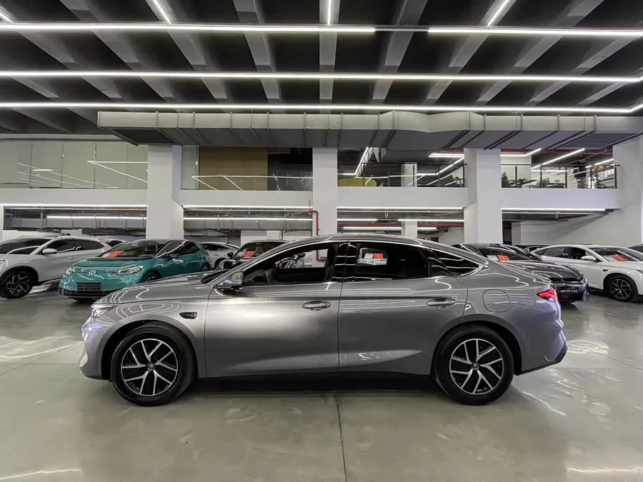 BYD Qin L