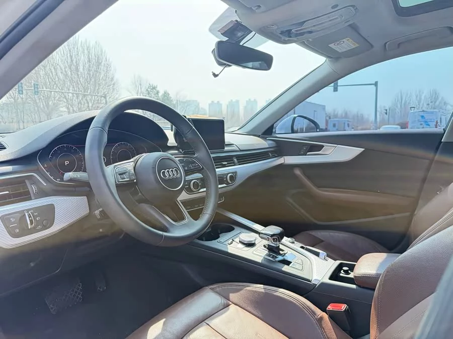 Audi A4L