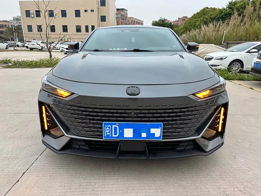 Changan UNI-V