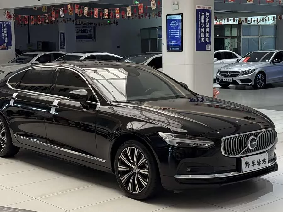 Volvo S90