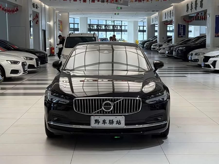 Volvo S90