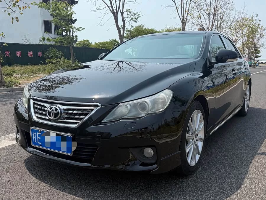 Toyota Reiz