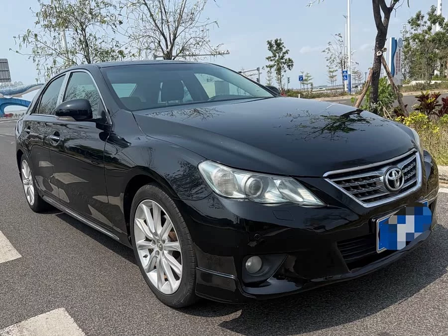 Toyota Reiz