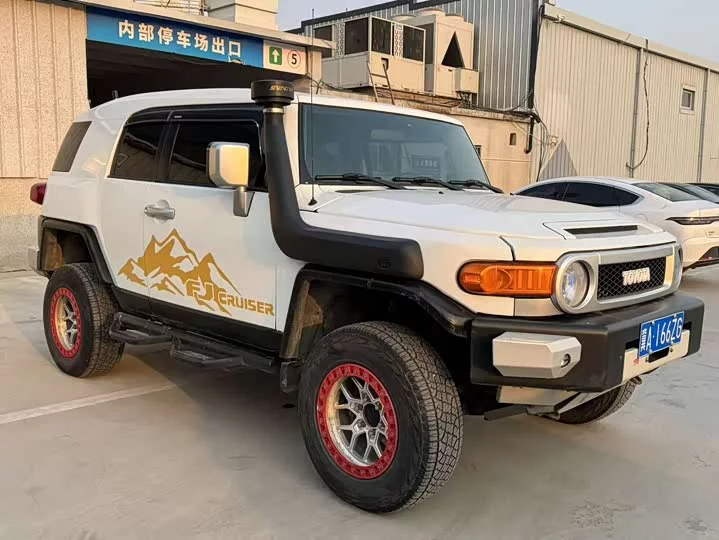 Toyota FJ Cruiser