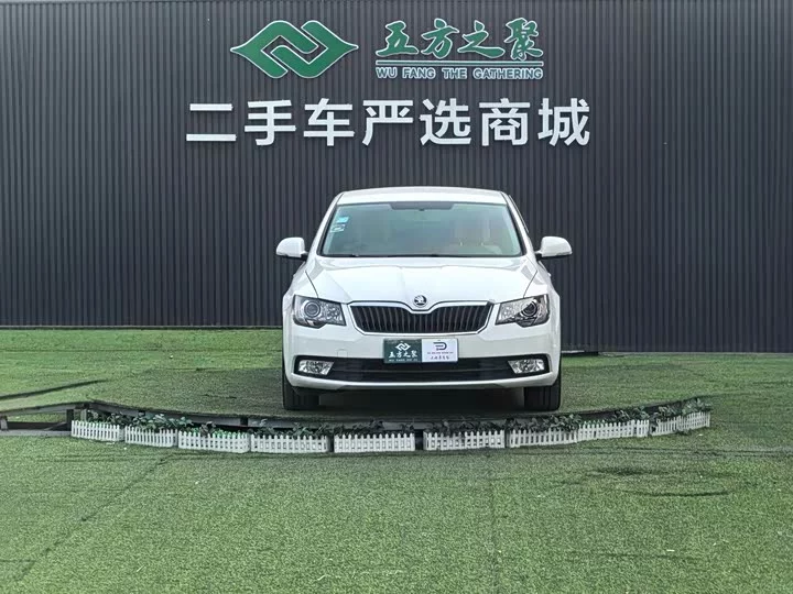 Skoda SuperB