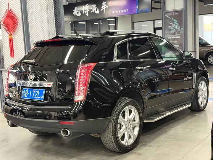 Cadillac SRX