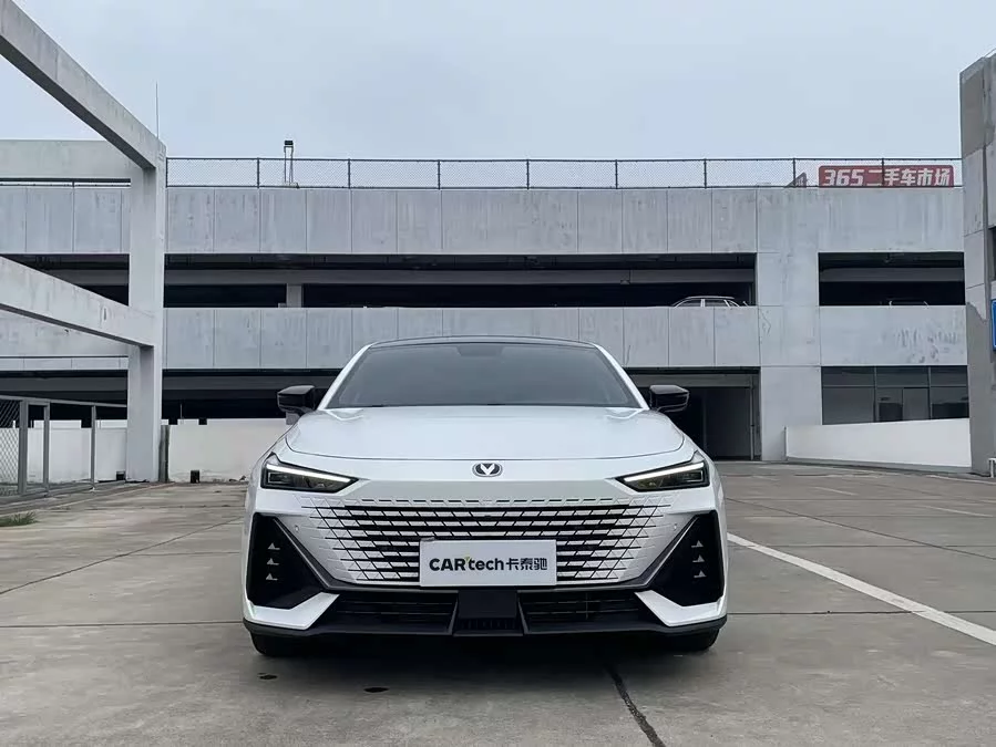 Changan UNI-V