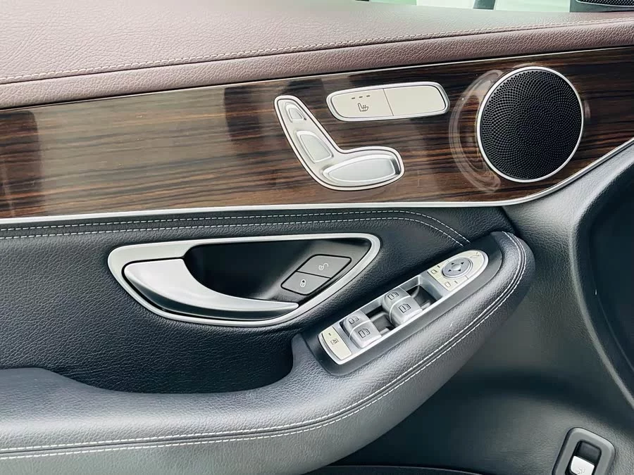 Mercedes Benz GLC