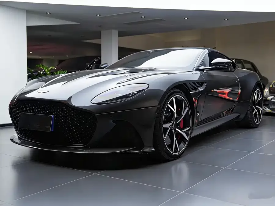 Aston Martin DBS