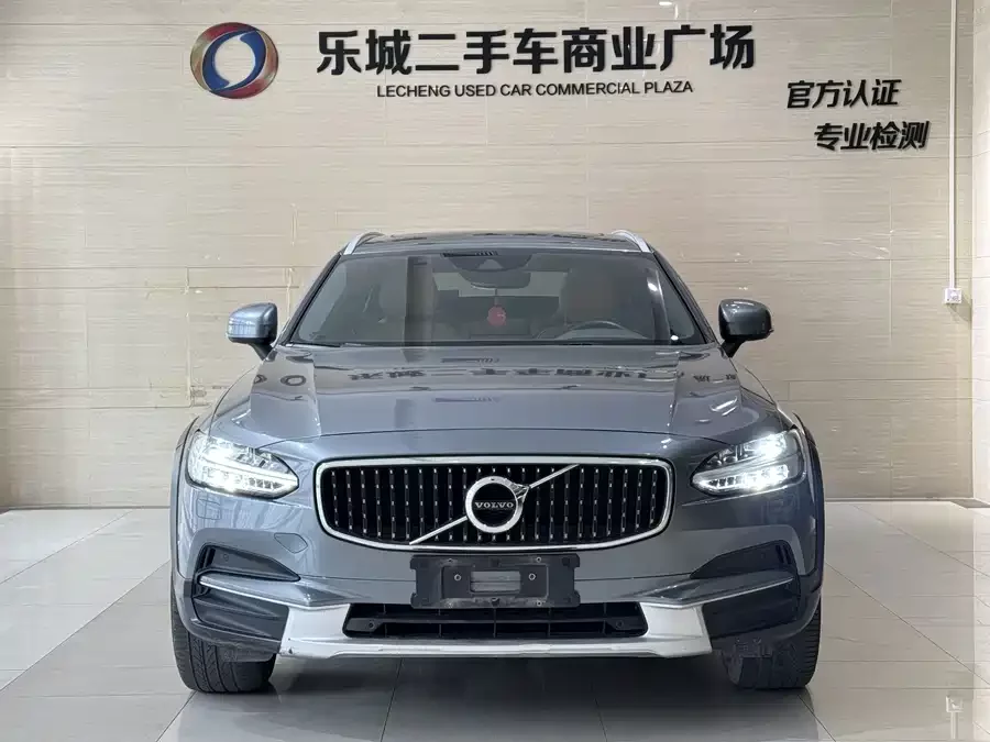 Volvo V90