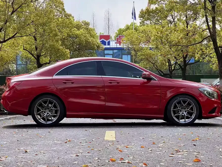 Mercedes-Benz CLA