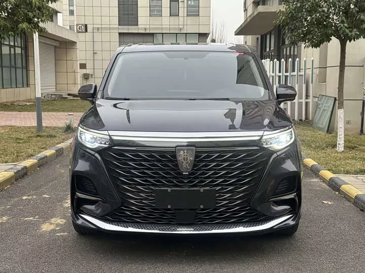 Roewe iMAX8