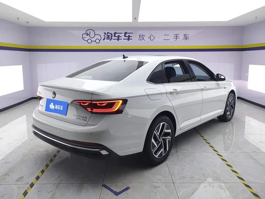 Volkswagen Sagitar