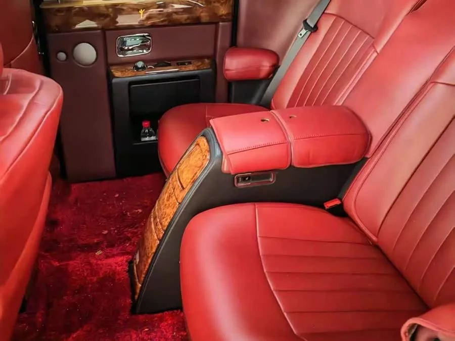 Rolls-Royce Phantom