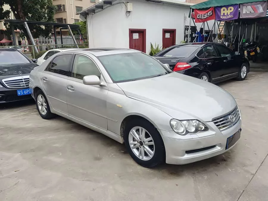 Toyota Reiz