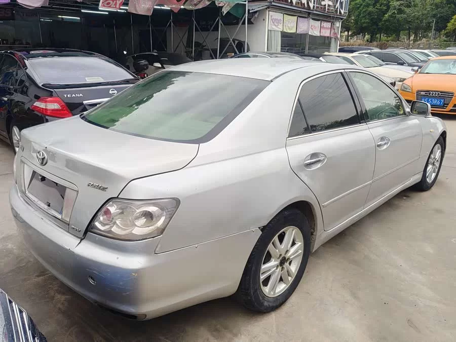 Toyota Reiz